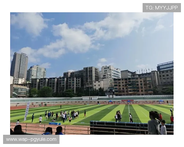 有没有足球真人版游戏让你体验真实足球比赛的沉浸感和互动乐趣